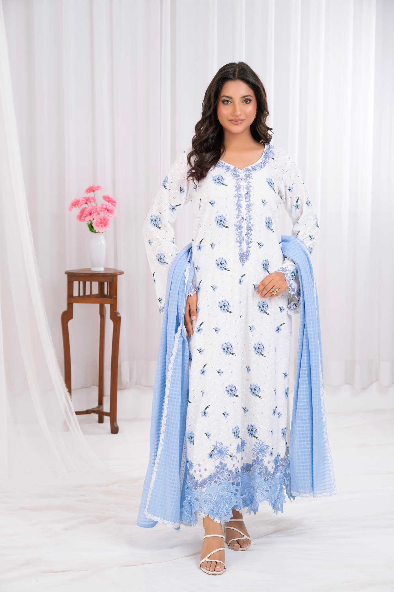 White Chicken with Blue Lace